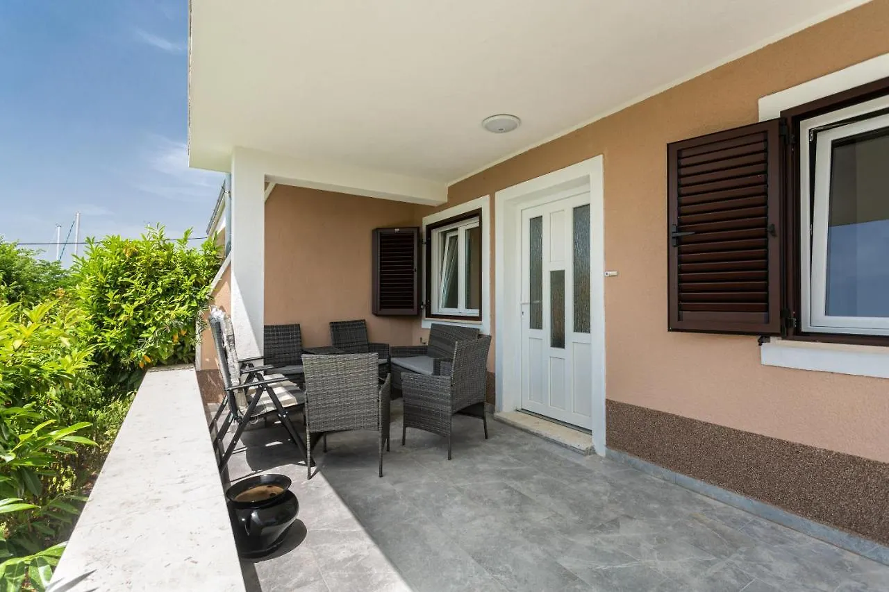 Smiljana Apartments Klimno Dom wakacyjny