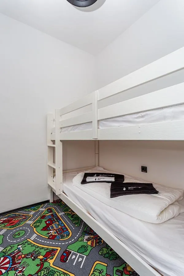 Smiljana Apartments Klimno 0*,