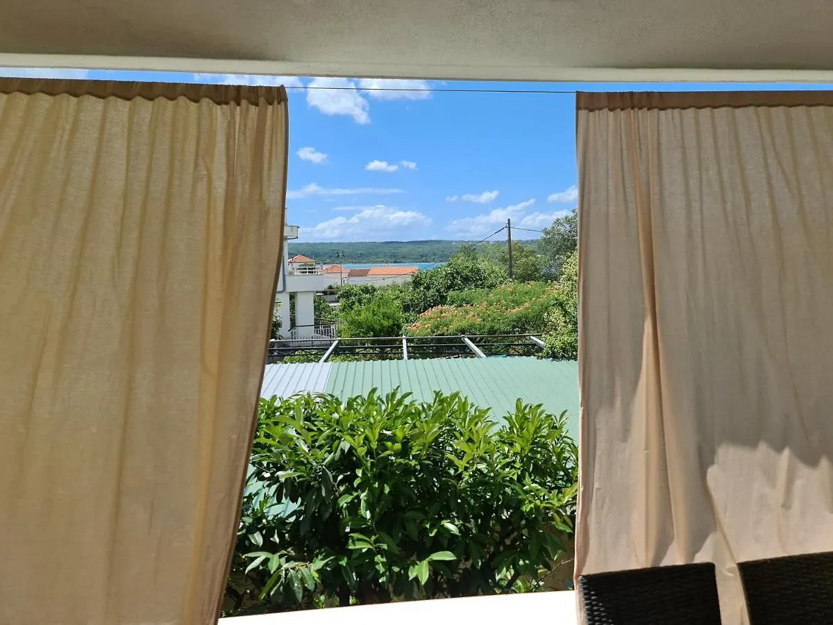 Smiljana Apartments Klimno 0*,
